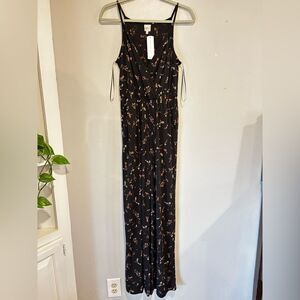 NWT Kaileigh Black Floral Wide Leg Jumpsuit Small Stitch Fix